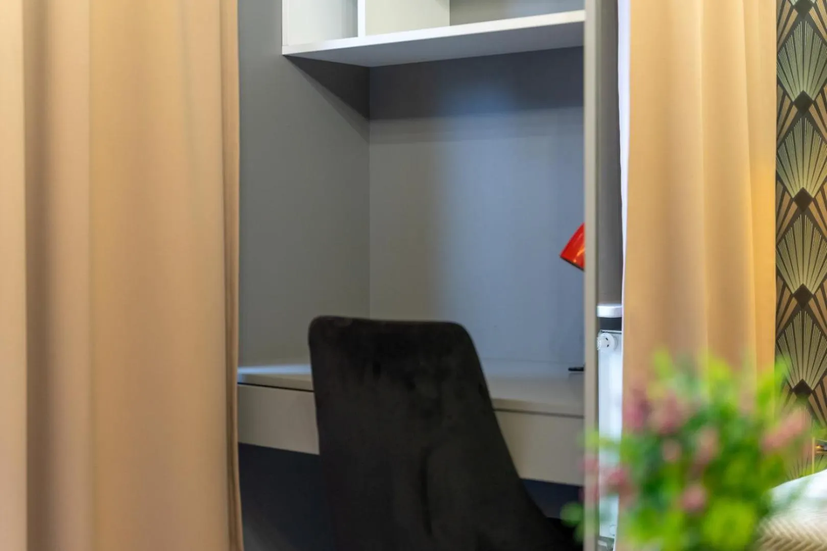 Wola Apartment - 9Th Floor, Parking & Balcony - By Rentujemy Warsaw Poland