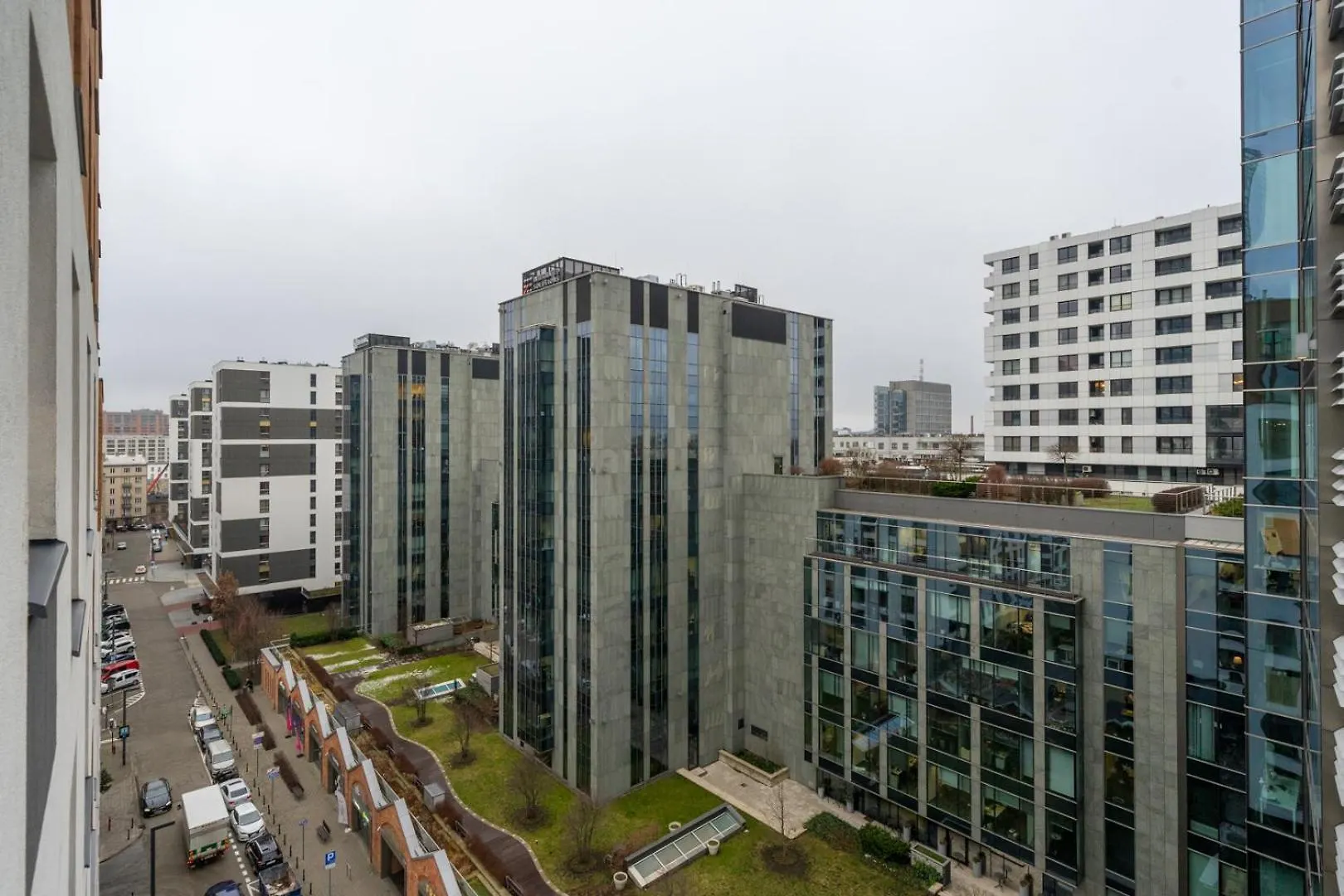 Wola Apartment - 9Th Floor, Parking & Balcony - By Rentujemy 华沙