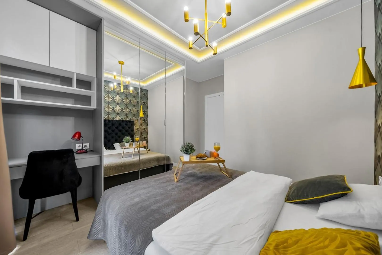 Wola Apartment - 9Th Floor, Parking & Balcony - By Rentujemy 华沙